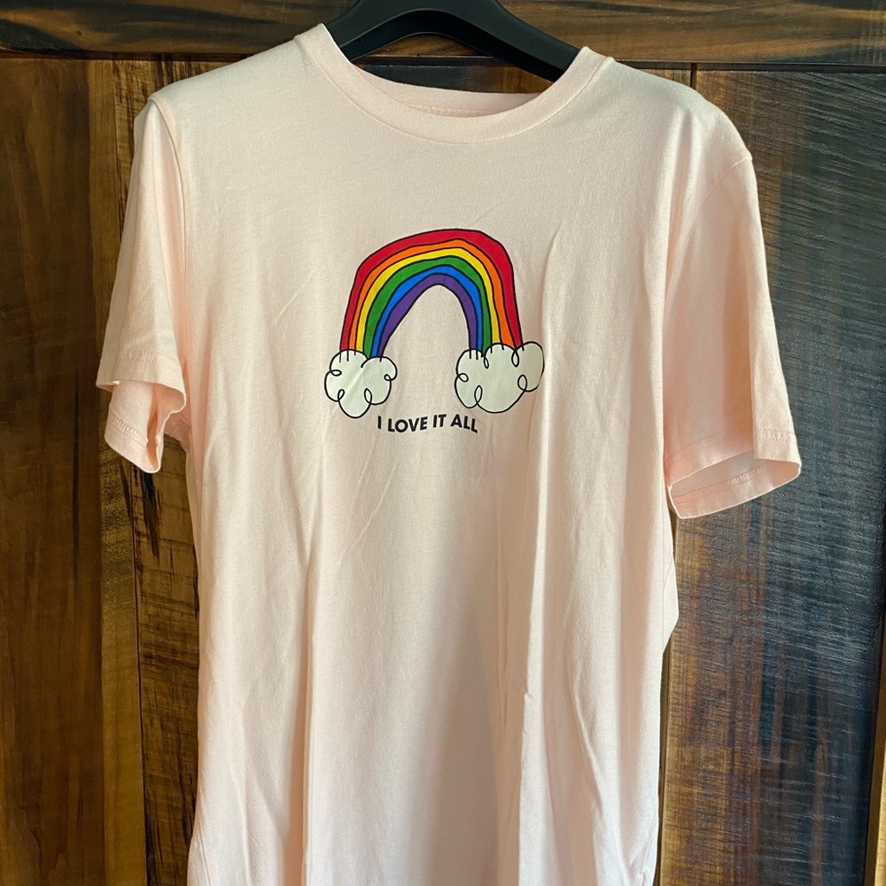 Hollister Pride T